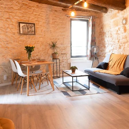 Immeuble 3 Apparts Centre Historique St Gilles Maisoncarreeconciergerie Saint-Gilles  Exteriör bild